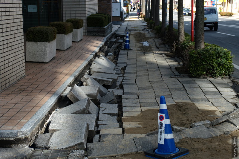 Pavement damage in Mito