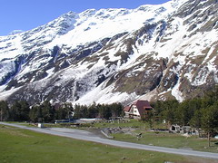 Glaciological station Azau 1