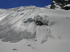 Snow cover measurements on Djankuat glacier 4