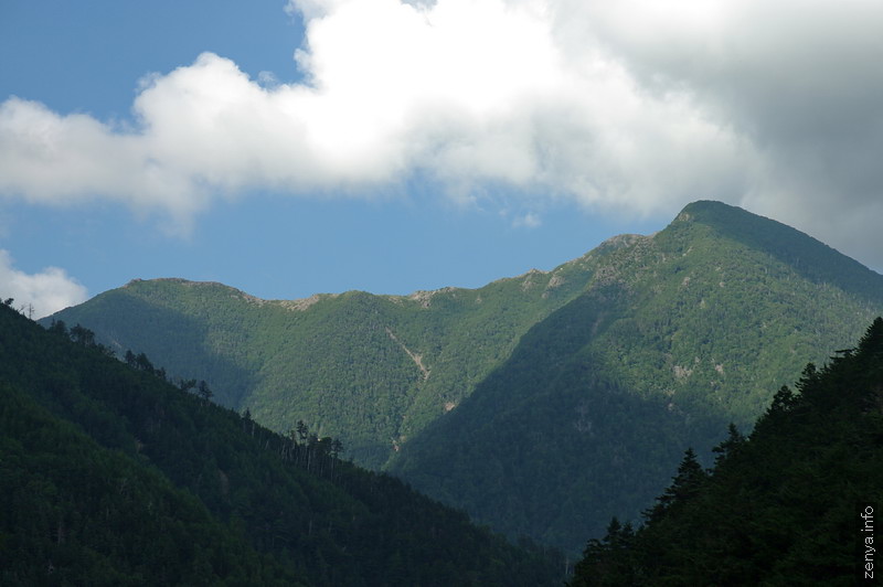 栗沢山とアサヨ峰