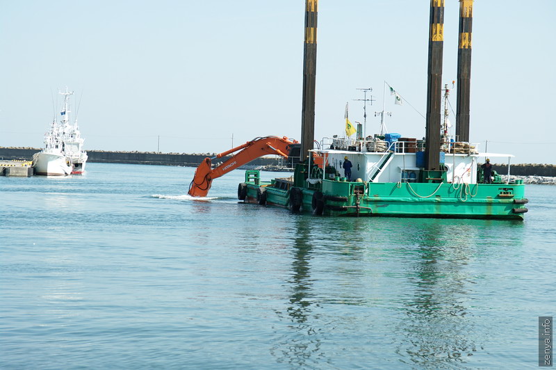 Recovery works in Oarai dock