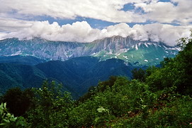 Фишт и Пшехо-Су в облаках