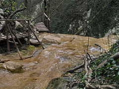 Над водопадом Молодость