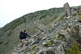 中白根山を登る