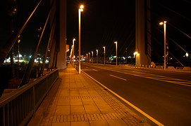 夜のミュンヘン大橋